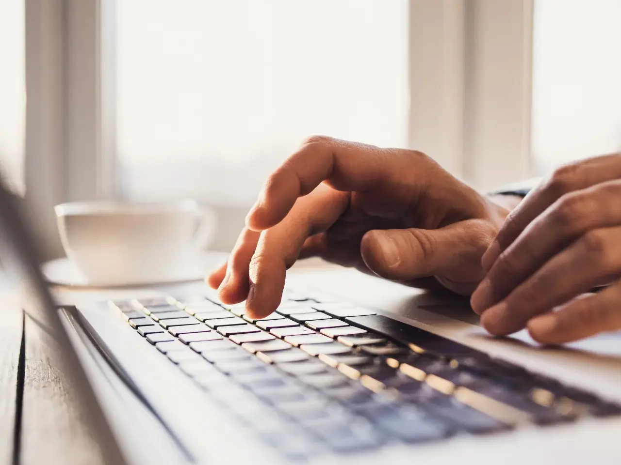 Uploading Express Entry documents to an IRCC online account.