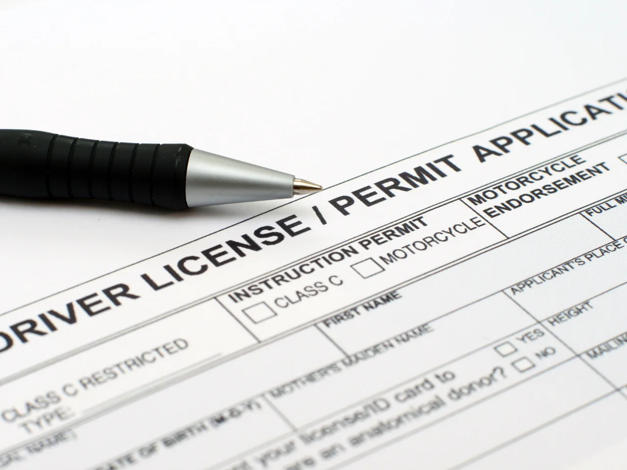 Driver licence application form for obtaining an Alberta driver's licence.