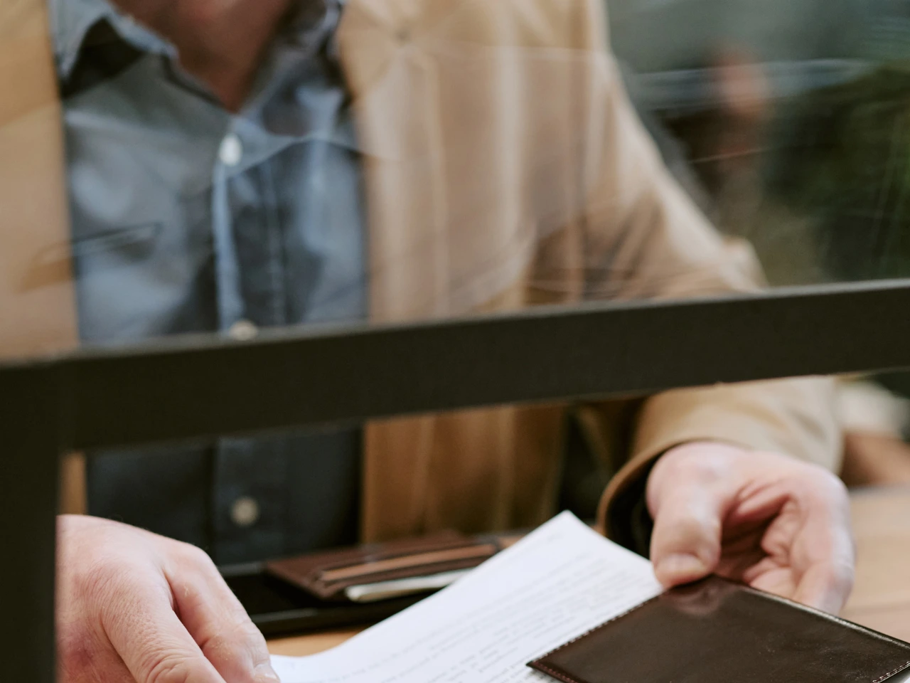 Submitting documents to verify foreign driving experience in Ontario